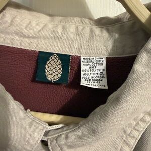 Stio Men's Gray and Maroon Shirt